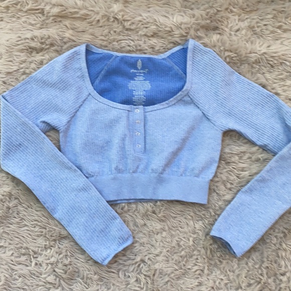 🌺Free people through the night Henley crop top - Picture 6 of 12